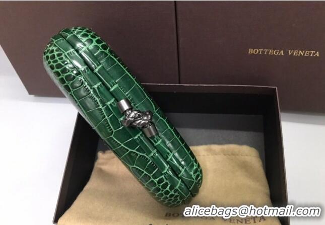 Fashion Design Bottega Veneta Knot Clutch in Crocodile Calfskin BV2101 Green 2021