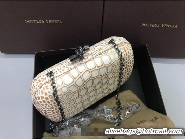 Best Quality Bottega Veneta Knot Clutch in Crocodile Calfskin BV2101 White 2021