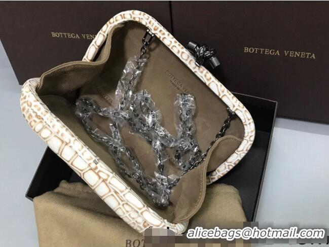 Best Quality Bottega Veneta Knot Clutch in Crocodile Calfskin BV2101 White 2021