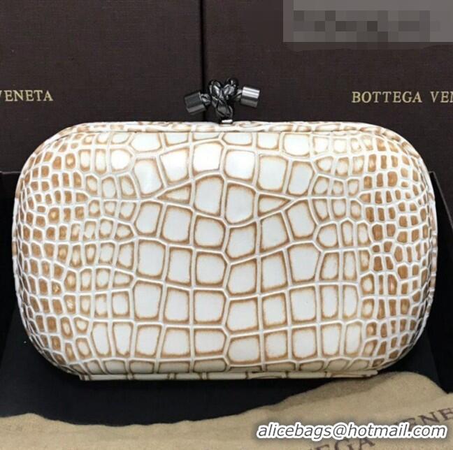 Best Quality Bottega Veneta Knot Clutch in Crocodile Calfskin BV2101 White 2021