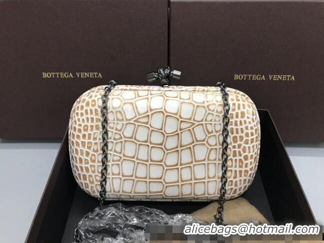 Best Quality Bottega Veneta Knot Clutch in Crocodile Calfskin BV2101 White 2021