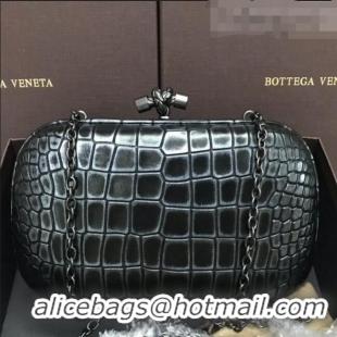 Low Price Bottega Veneta Knot Clutch in Crocodile Calfskin BV2104 Black 2021