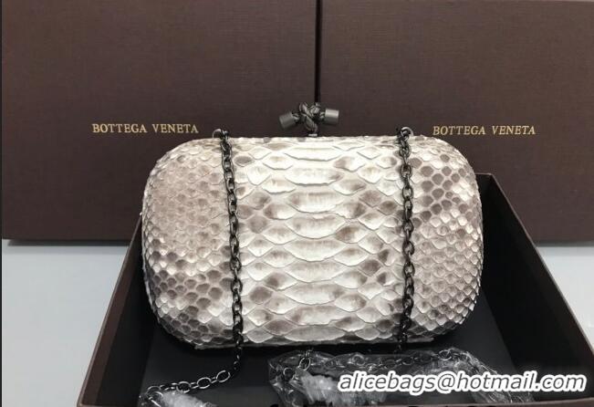 Grade Quality Bottega Veneta Knot Clutch in Pythonskin Calfskin BV2101 Grey/White 2021