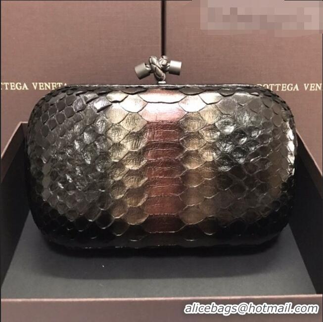 Buy Classic Bottega Veneta Knot Clutch in Pythonskin Calfskin BV2101 Black/Gold 2021