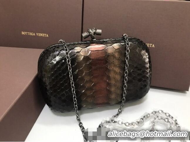 Buy Classic Bottega Veneta Knot Clutch in Pythonskin Calfskin BV2101 Black/Gold 2021