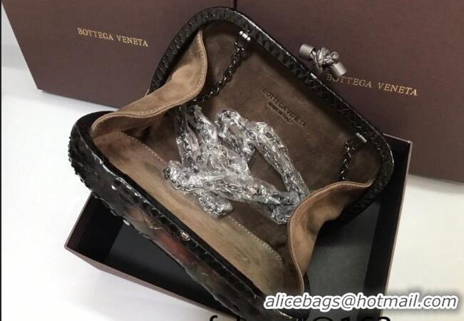 Buy Classic Bottega Veneta Knot Clutch in Pythonskin Calfskin BV2101 Black/Gold 2021