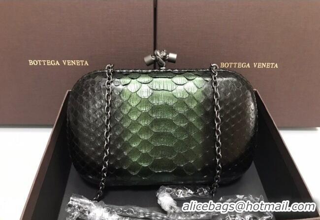 Buy Discount Bottega Veneta Knot Clutch in Pythonskin Calfskin BV2101 Green 2021