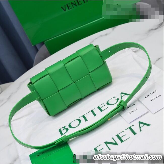 Best Product Bottega Veneta The Belt Cassette Bag in Maxi-Woven Lambskin BV2114 Green 2021