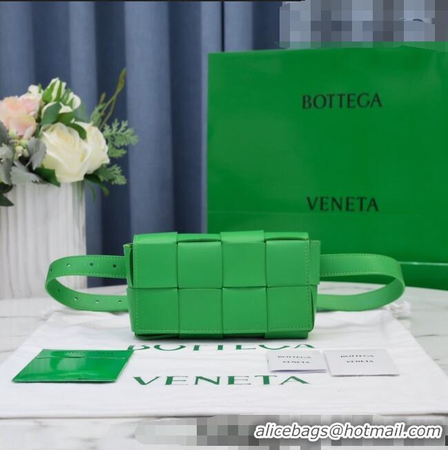 Best Product Bottega Veneta The Belt Cassette Bag in Maxi-Woven Lambskin BV2114 Green 2021