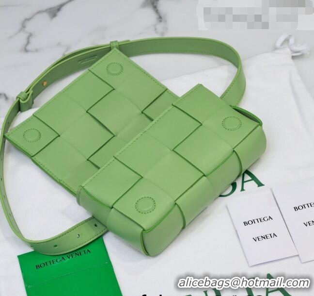 Promotional Bottega Veneta The Belt Cassette Bag in Maxi-Woven Lambskin BV2114 Light Green 2021