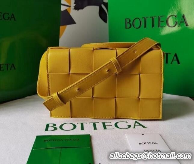 Shop Perfect Bottega Veneta Cassette Small Crossbody Messenger Bag in Maxi Weave BV2158 Yellow 2021