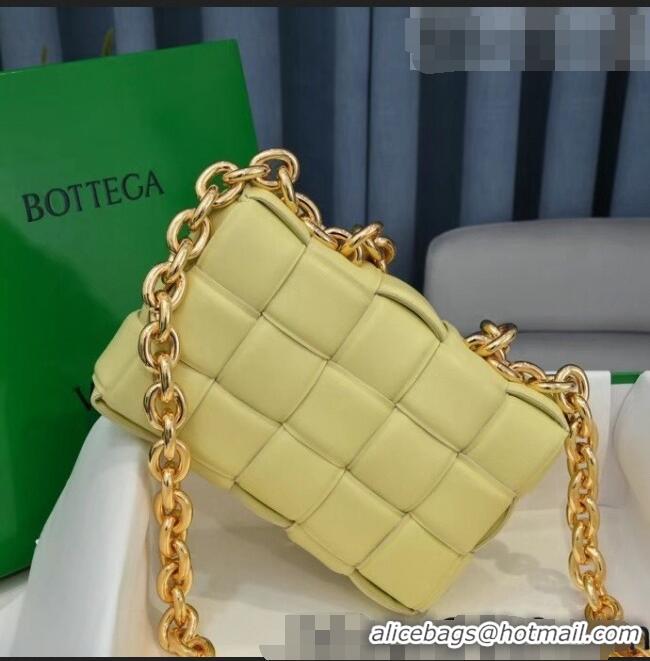 Inexpensive Bottega Veneta The Chain Cassette Cross-body Bag BV2160 Light Yellow 2021