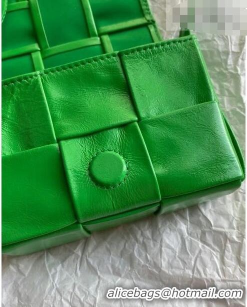 Discount Bottega Veneta Mini Cassette Bag in Woven Shiny Calfskin Parakeet BV2168 Green 2021