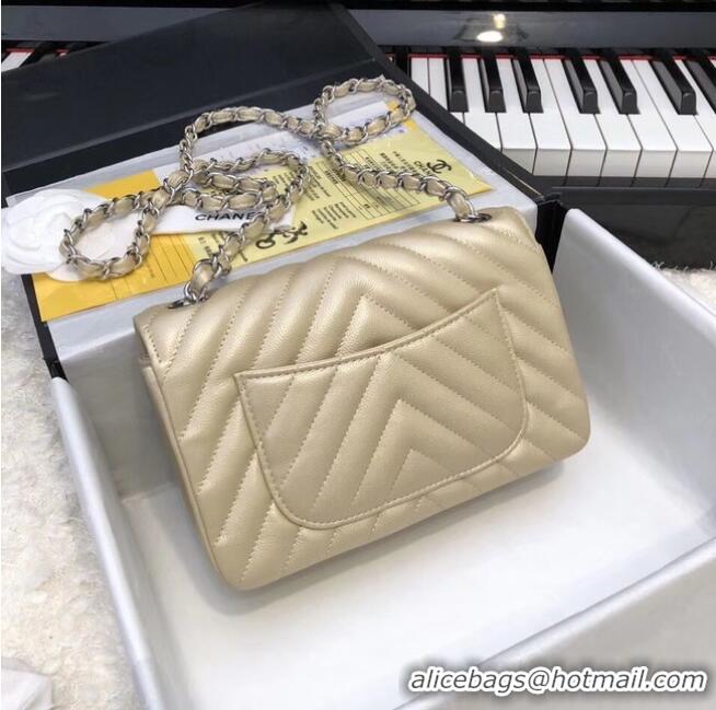 Top Design Chanel Small Classic Handbag Grained Calfskin & silver-Tone Metal A69900 Gold