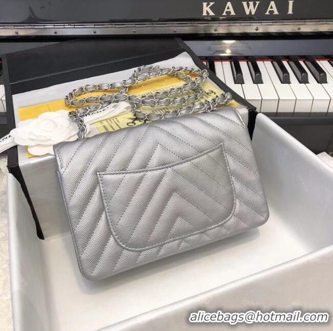 Top Quality Chanel Small Classic Handbag Grained Calfskin & silver-Tone Metal A69900 Silver