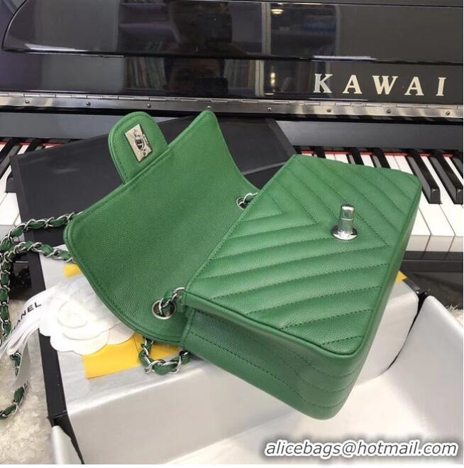 Well Crafted Chanel Small Classic Handbag Grained Calfskin & silver-Tone Metal A69900 Green