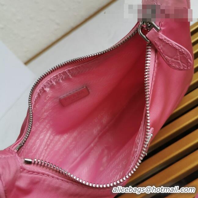 Low Cost Prada Re-Edition 2005 Nylon and Crocodile Leather Hobo Bag 1BC204 Pink 2021