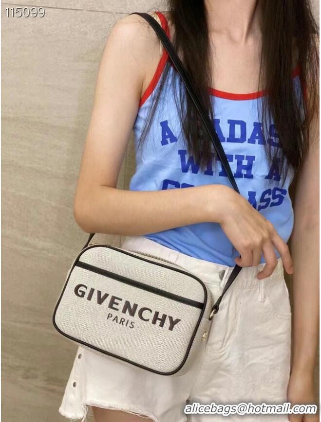 Good Taste GIVENCHY Shoulder Bag 1990 White