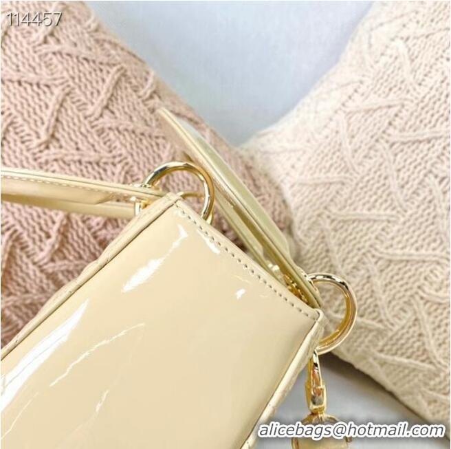 Buy Discount MEDIUM LADY DIOR BAG Beige Patent Cannage Calfskin M0565OW