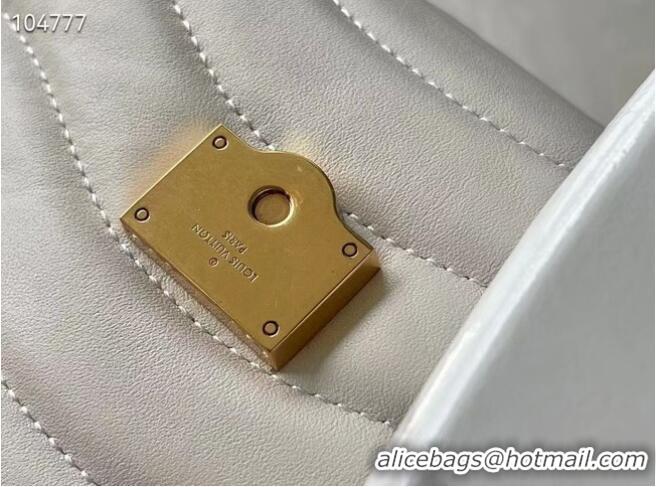 Good Quality Louis vuitton NEW WAVE CHAIN BAG M58549 Ivory