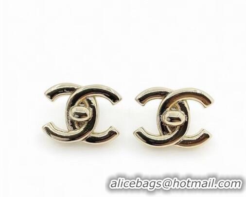 Good Looking Chanel Earrings CE6602