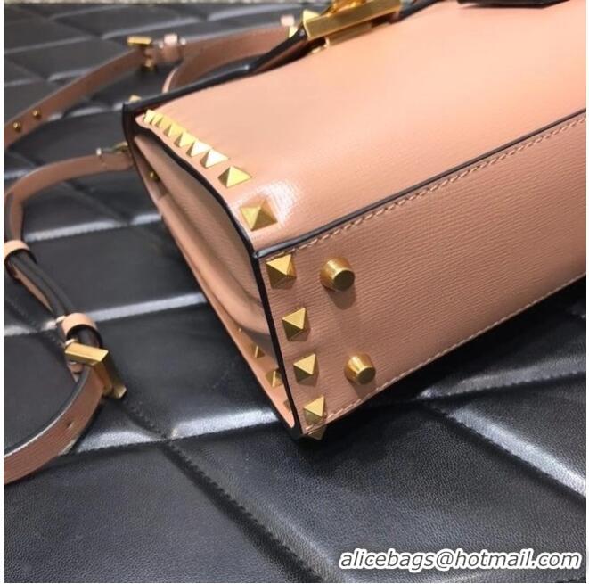 Good Product VALENTINO GARAVANI Rockstud Alcove Small grain calf leather handbag 2B0J71 pink