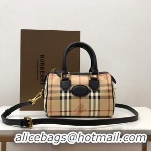 Chic BurBerry Leather Shoulder Bag 82012 black