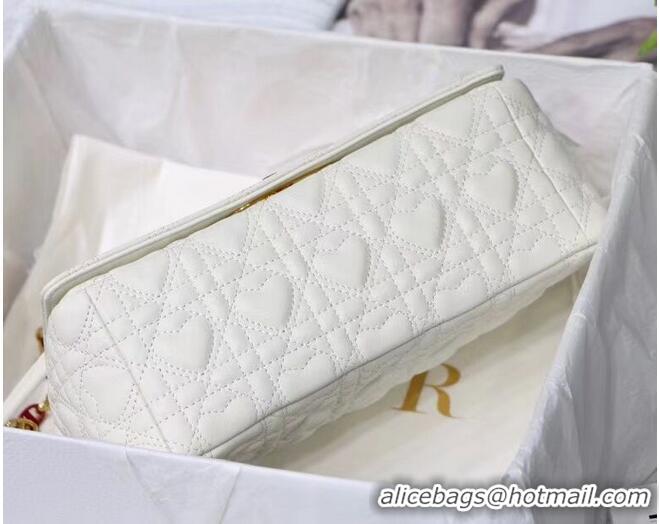 Famous Brand MEDIUM DIORAMOUR DIOR CARO BAG Cannage Calfskin with Heart Motif M9242WNG WHITE