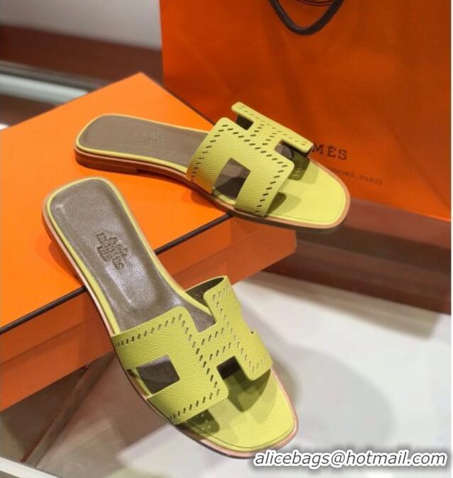 Trendy Design Hermes Santorini Epsom Calfskin Cut-out Classic H Flat Slide Sandals 070503 Yellow