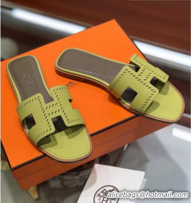 Trendy Design Hermes Santorini Epsom Calfskin Cut-out Classic H Flat Slide Sandals 070503 Yellow