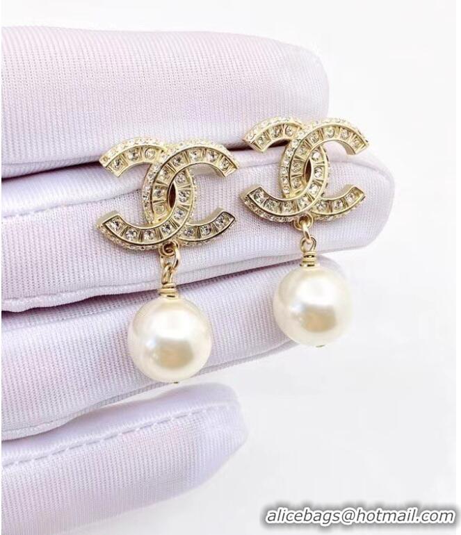 Promotional Reasonable Price Chanel Earrings CE6677