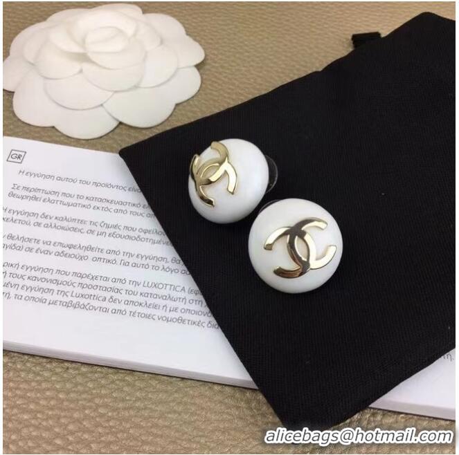 New Fashion Chanel Earrings CE6701 White