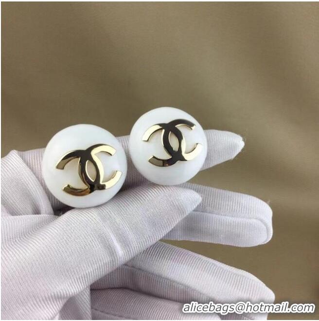 New Fashion Chanel Earrings CE6701 White