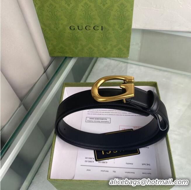 Stylish Classic Gucci Thin belt with G buckle 655567 leather