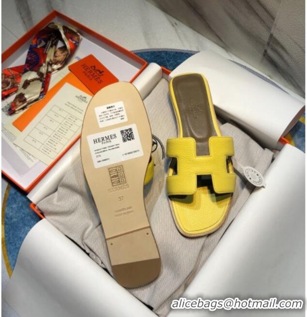 Stylish Hermes Oran Classic Calfskin Flat Slide Sandal 070969 Yellow