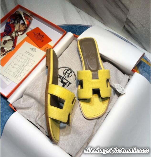 Stylish Hermes Oran Classic Calfskin Flat Slide Sandal 070969 Yellow