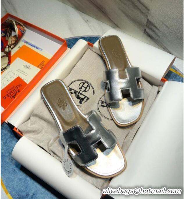 Good Looking Hermes Oran Classic Calfskin Flat Slide Sandal 070975 Silver