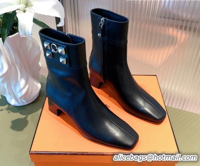 Most Popular Hermes Calfskin Studded Short Boots 081650 Black 2021