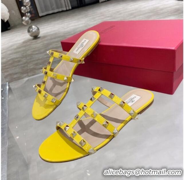 Elegant Valentino Rockstud Patent Leather Flat Slide Sandal 061548 Yellow