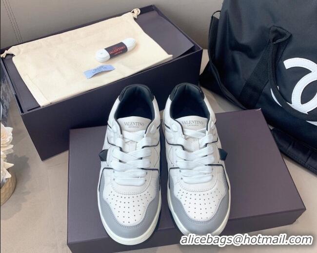 Good Looking Valentino One Stud Low-Top Nappa Sneakers White Leather 070657 White/Black