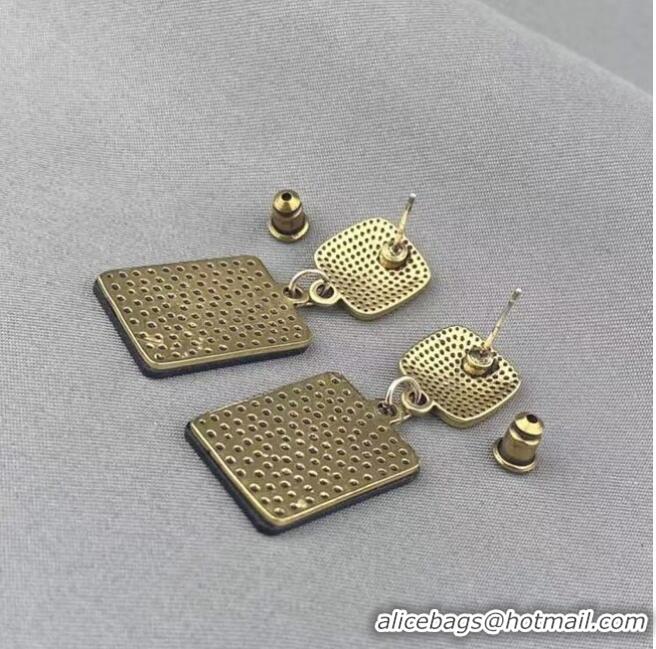 Buy Fashionable Fendi Earrings CE6741