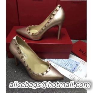 Stylish Valentino Rockstud Matte Lambskin Pumps 9.5cm 082080 Light Bronze Gold