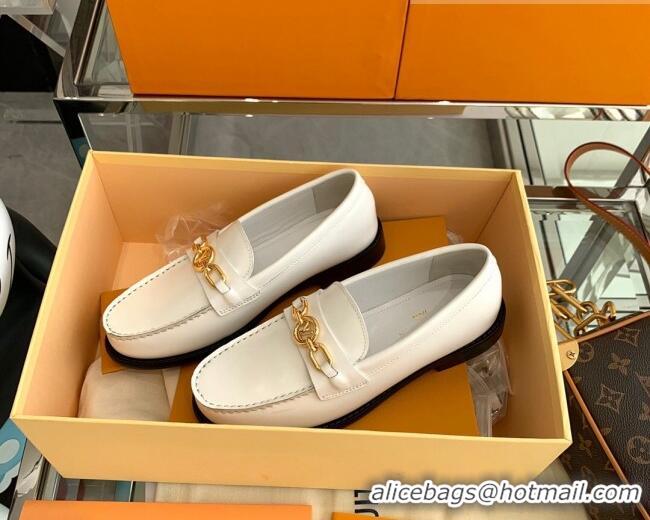 Pretty Style Louis Vuitton Chess Glazed Leather Flat Loafers White 070548