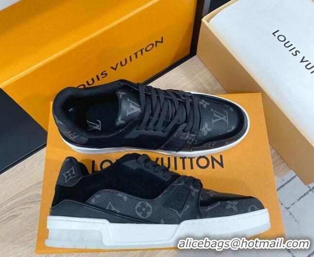 Grade Quality Louis Vuitton Men's Trainer Monogram Canvas and Suede Sneakers 070565 Black