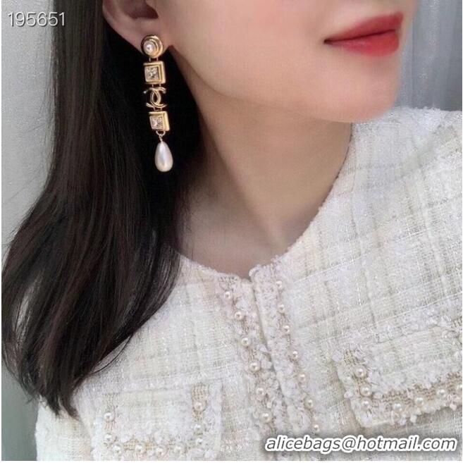 Buy Fashionable Chanel Earrings CE6815