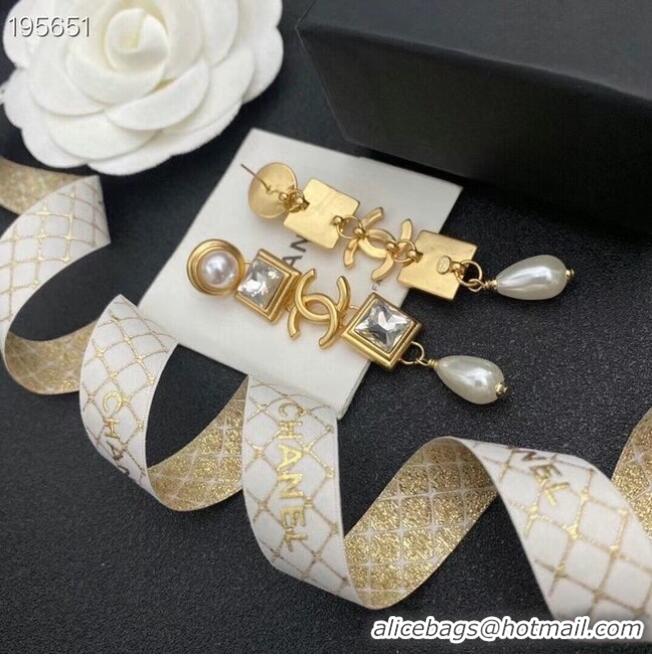 Buy Fashionable Chanel Earrings CE6815