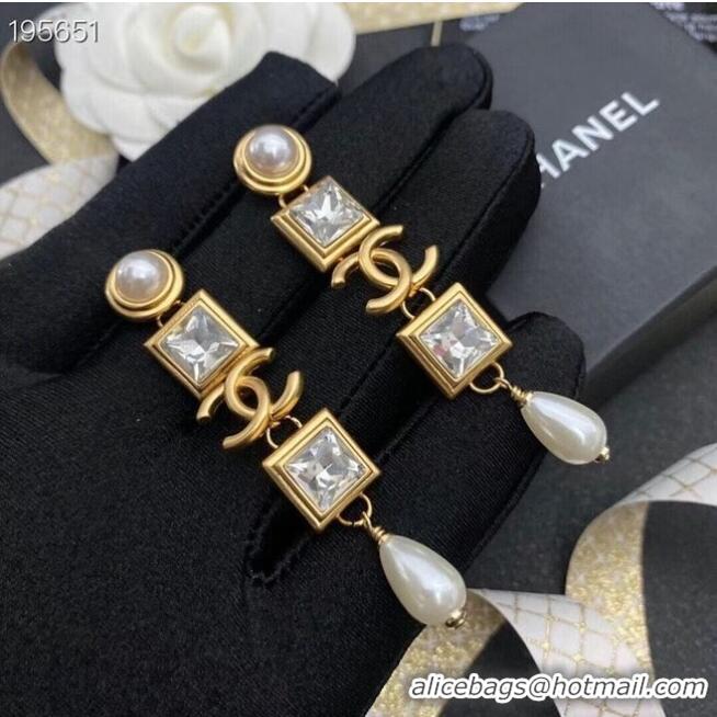 Buy Fashionable Chanel Earrings CE6815