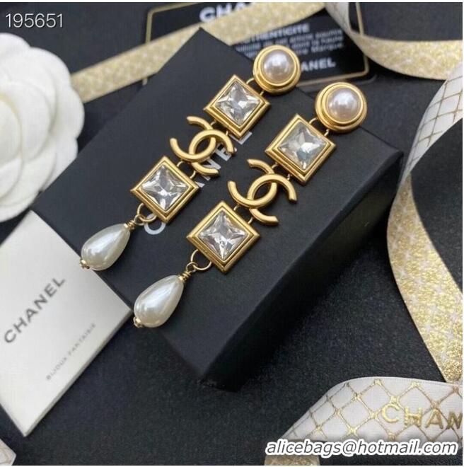 Buy Fashionable Chanel Earrings CE6815