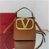 Famous Brand VALENTINO calf leather handbag V0754 brown