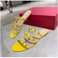 Elegant Valentino Rockstud Patent Leather Flat Slide Sandal 061548 Yellow